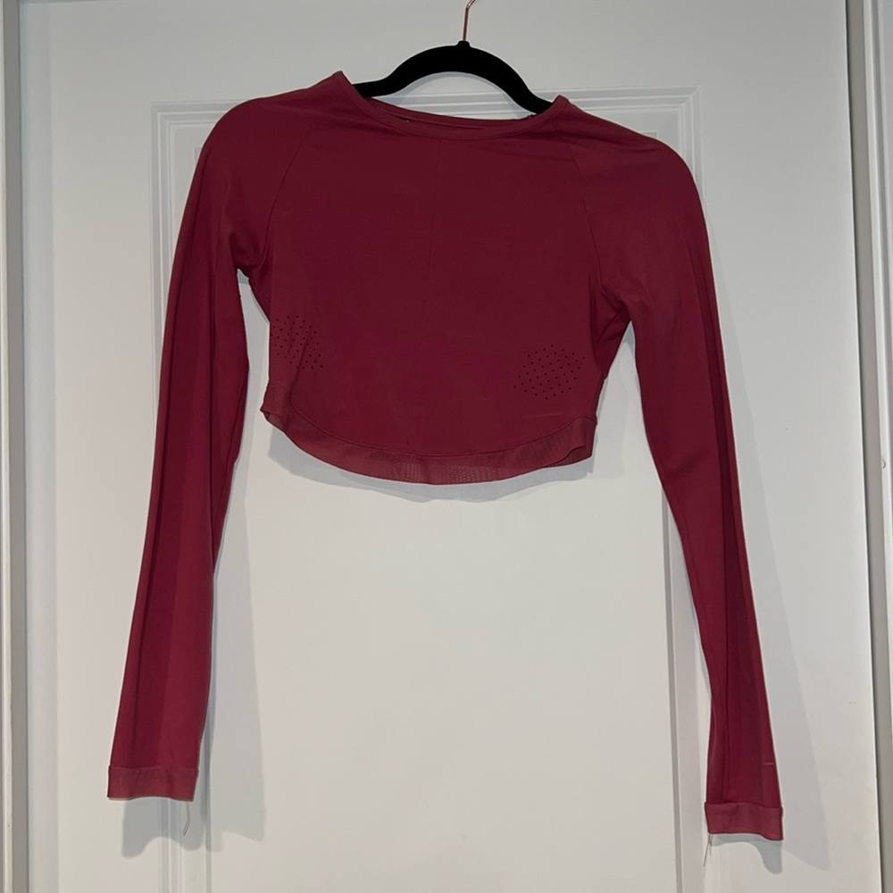 Gymshark x Whitney Simmons, cropped workout top. XS